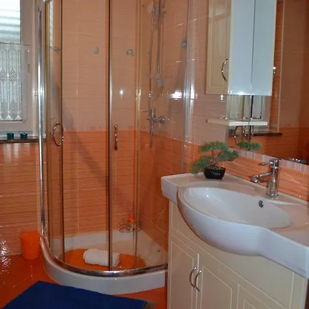 Apartman Pino מוטובון